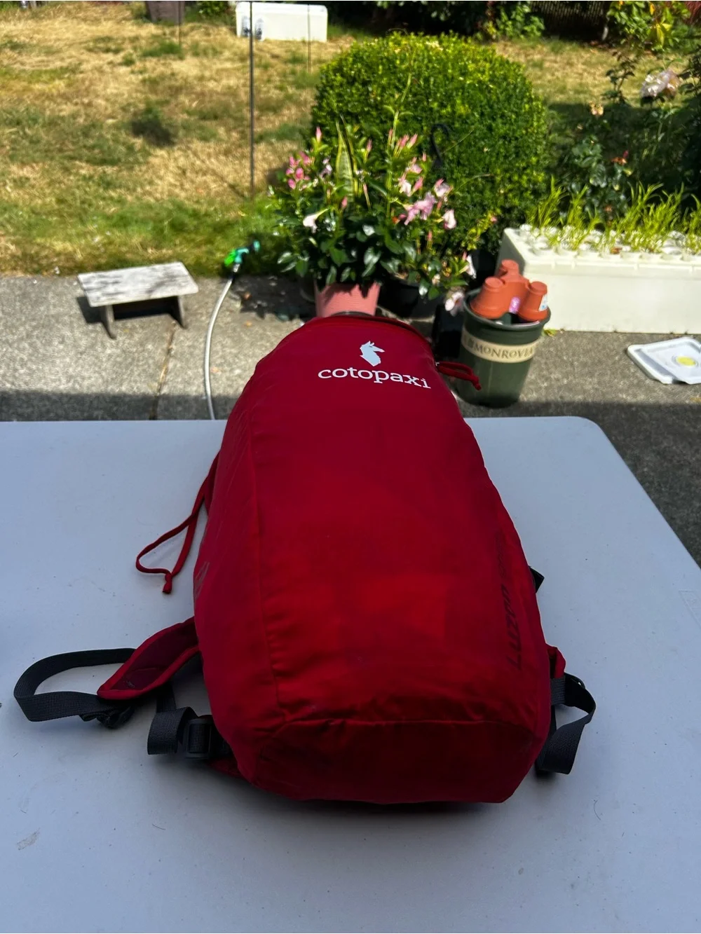 cotopaxi Bright Red Lightweight Daypack Size 18L